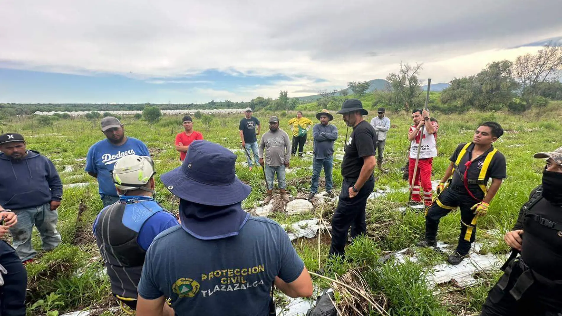 Búsqueda de joven desaparecido en presa Urepetiro 1